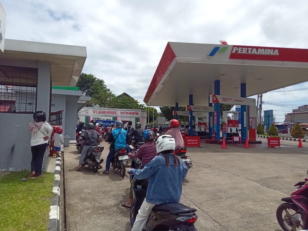 BBM Langka di Bengkulu, Pertamina Kerahkan 64 Mobil Tangki